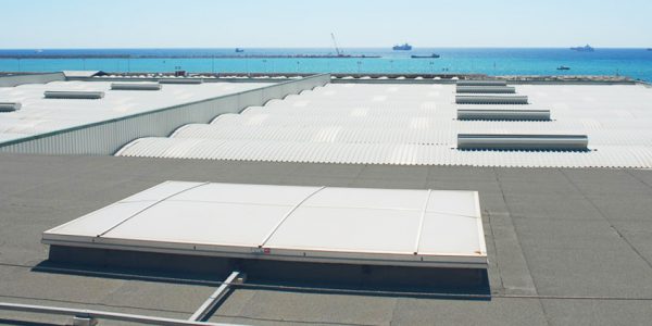 Instaladores de cubiertas Deck y cubiertas invertidas