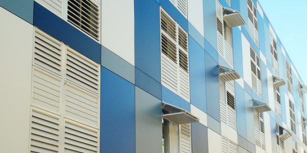 Instaladores de fachada ventilada fenólica