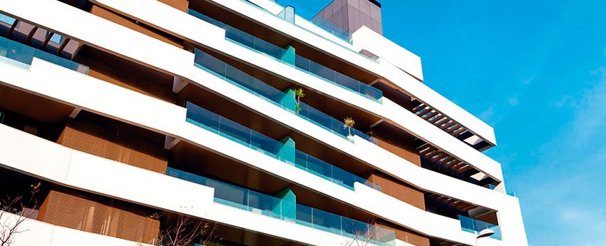 Instaladores de fachadas ventiladas de panel de fibrocemento EQUITONE en Madrid